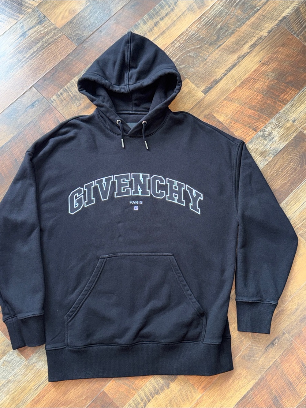 Givenchy Paris Varsity Logo Pullover Hoodie Black Size Medium Made in Portugal - Picture 6 of 9